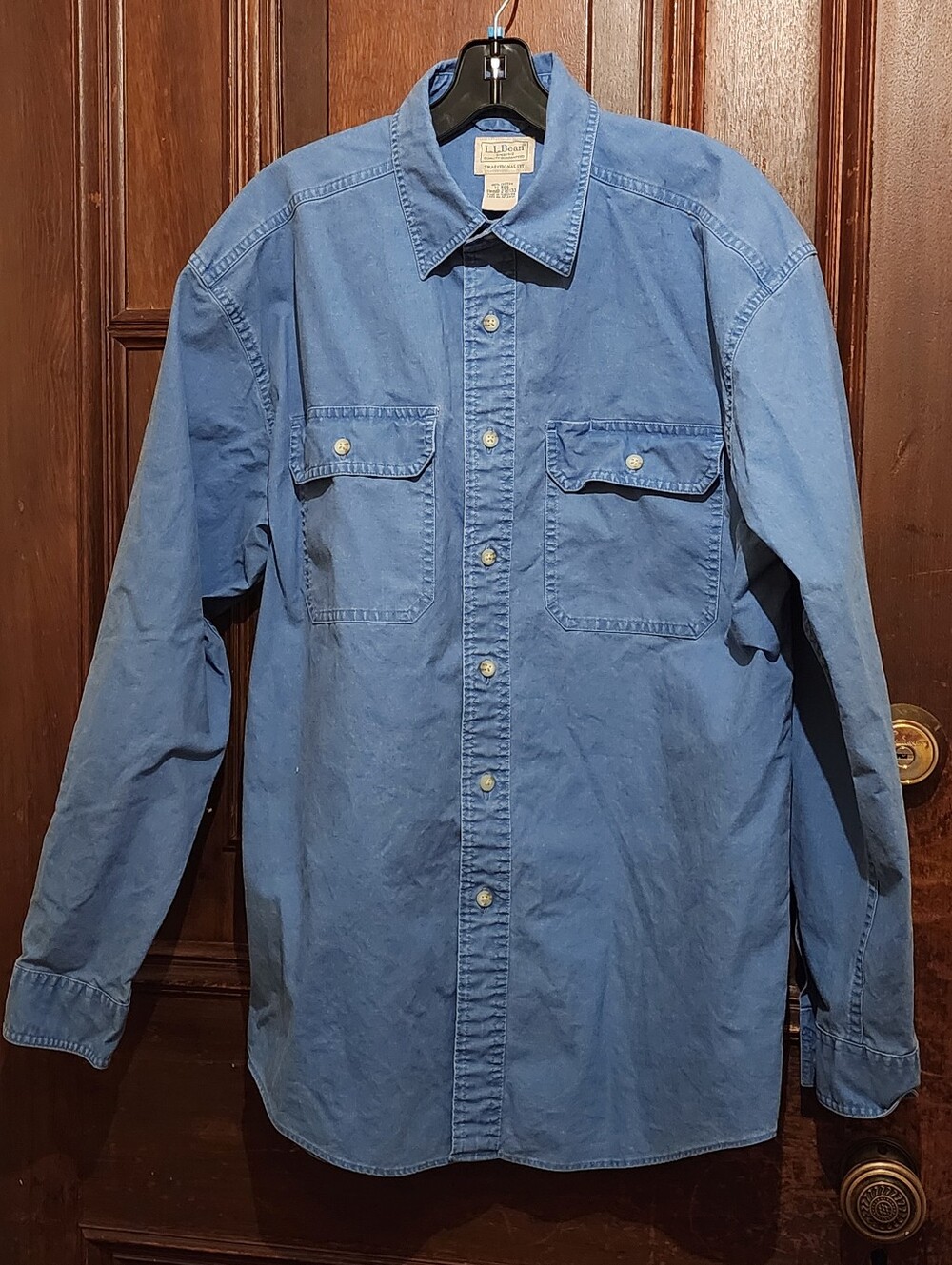 L L Bean Men's 100% Cotton Blue Denim L S Shirt With Pockets Size Medium